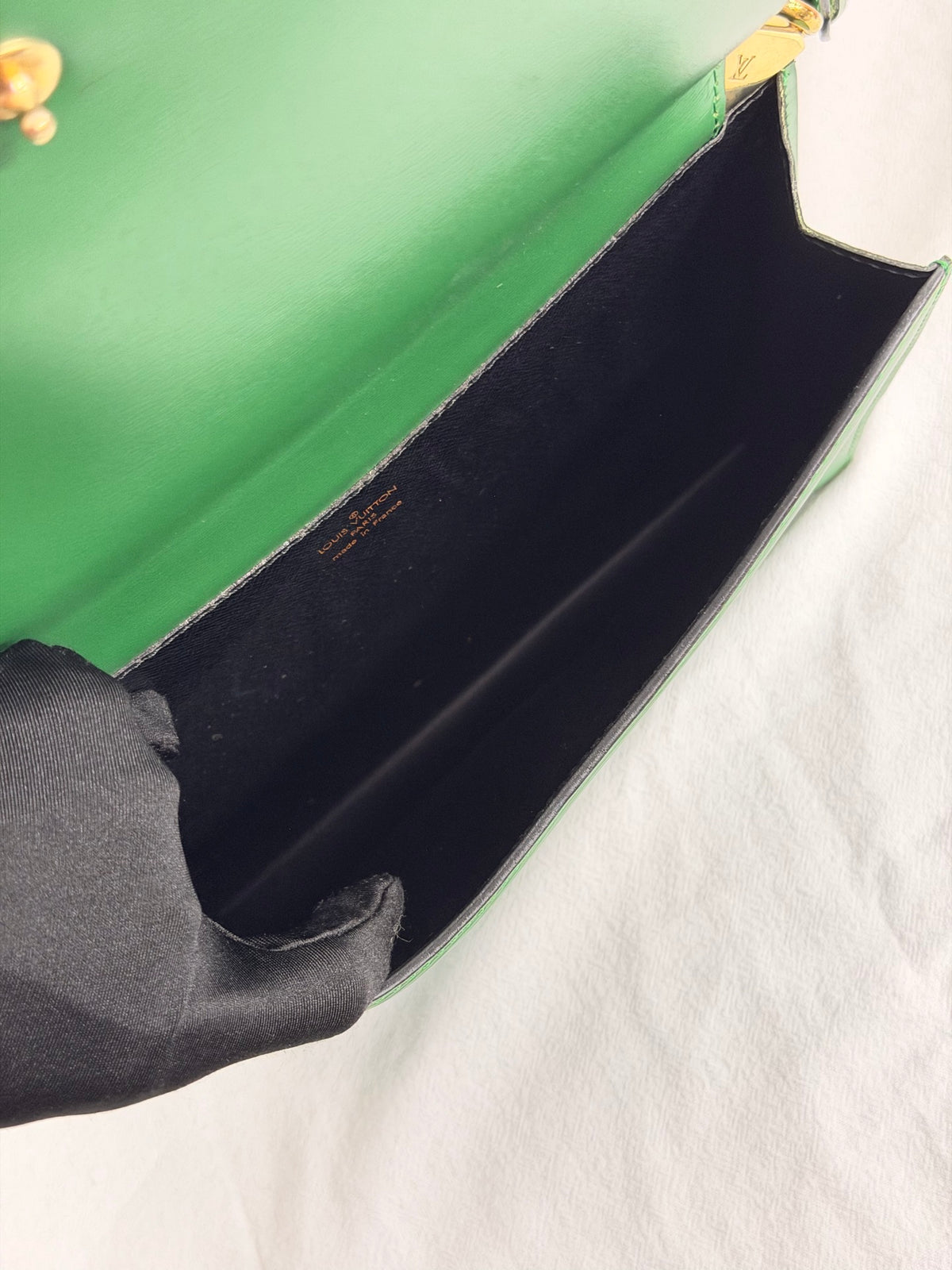 Louis Vuitton Epi Cluny Shoulder Bag