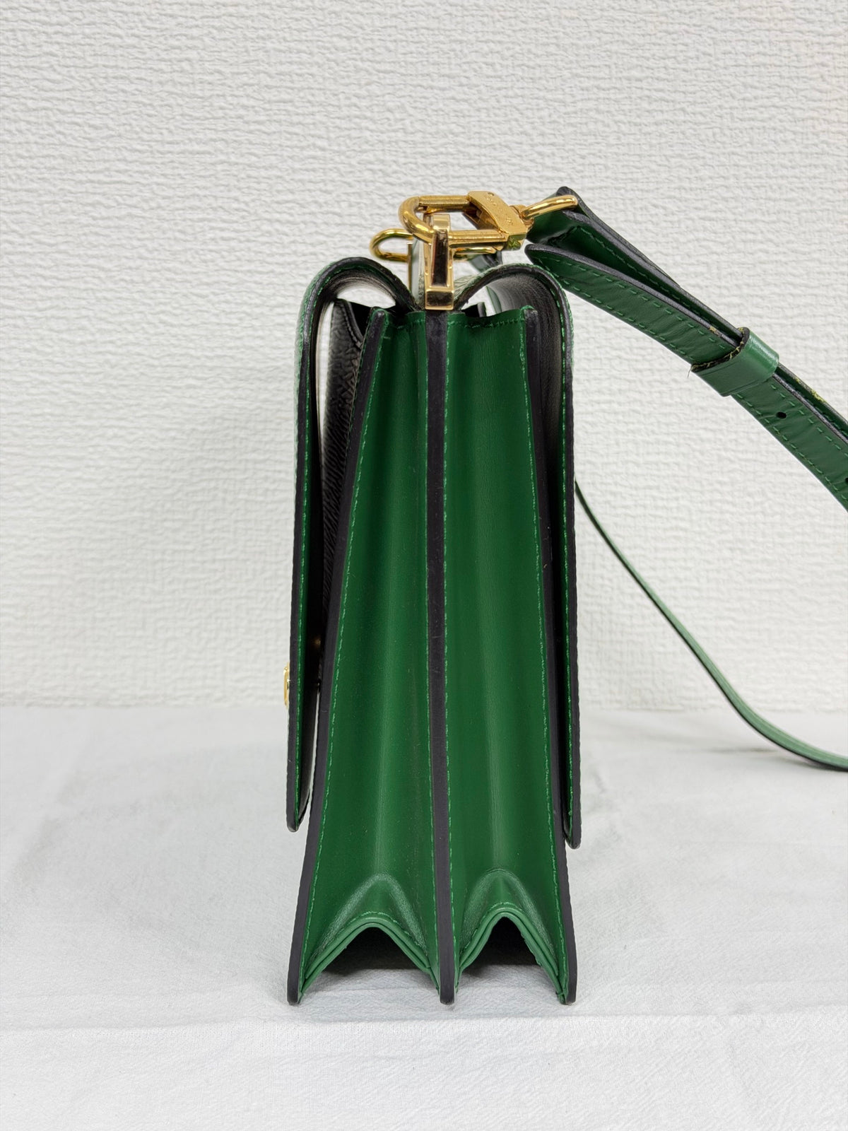 Louis Vuitton Epi Cluny Shoulder Bag