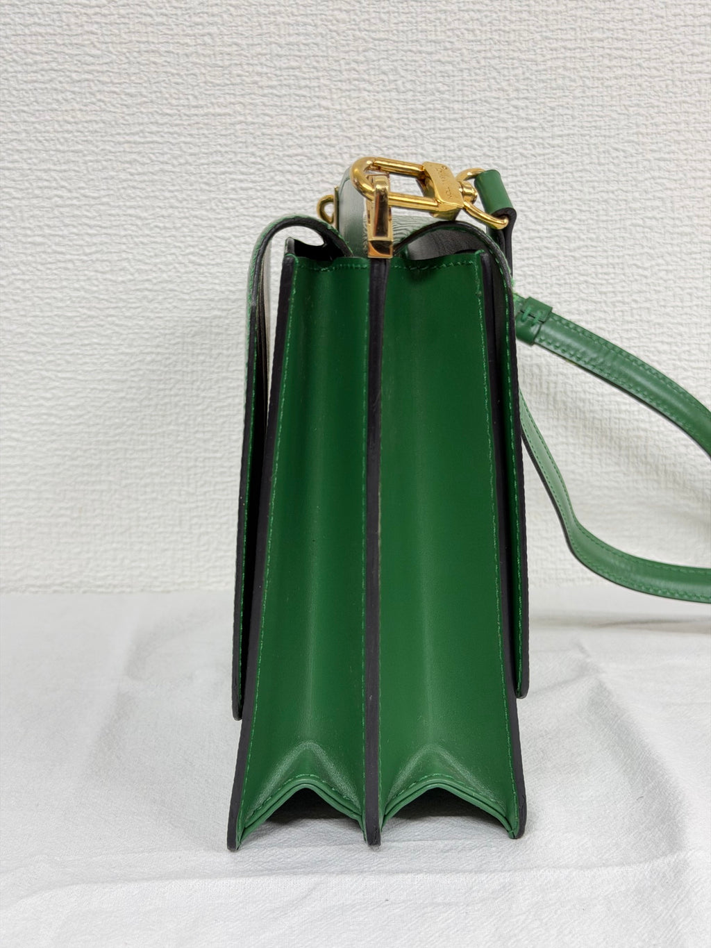 Louis Vuitton Epi Cluny Shoulder Bag