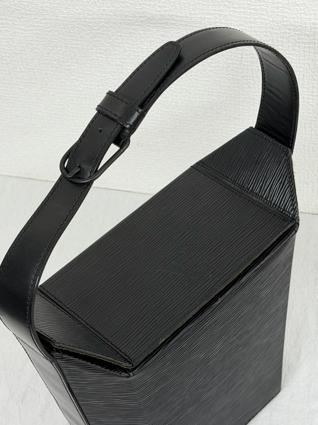 Louis Vuitton Epi Sac Seau Noir
