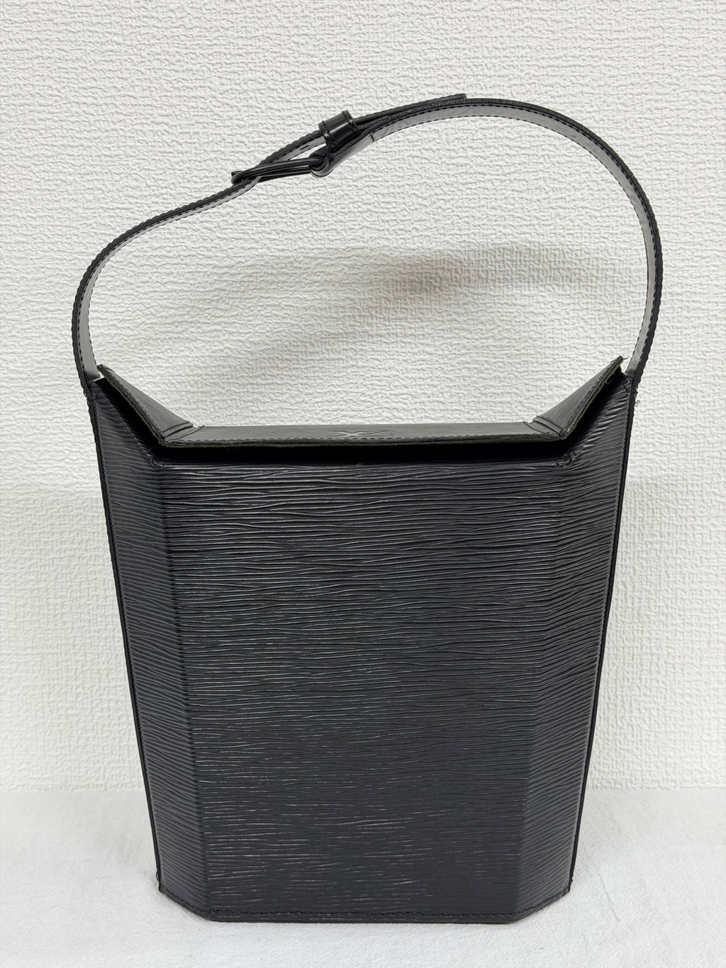Louis Vuitton Epi Sac Seau Noir