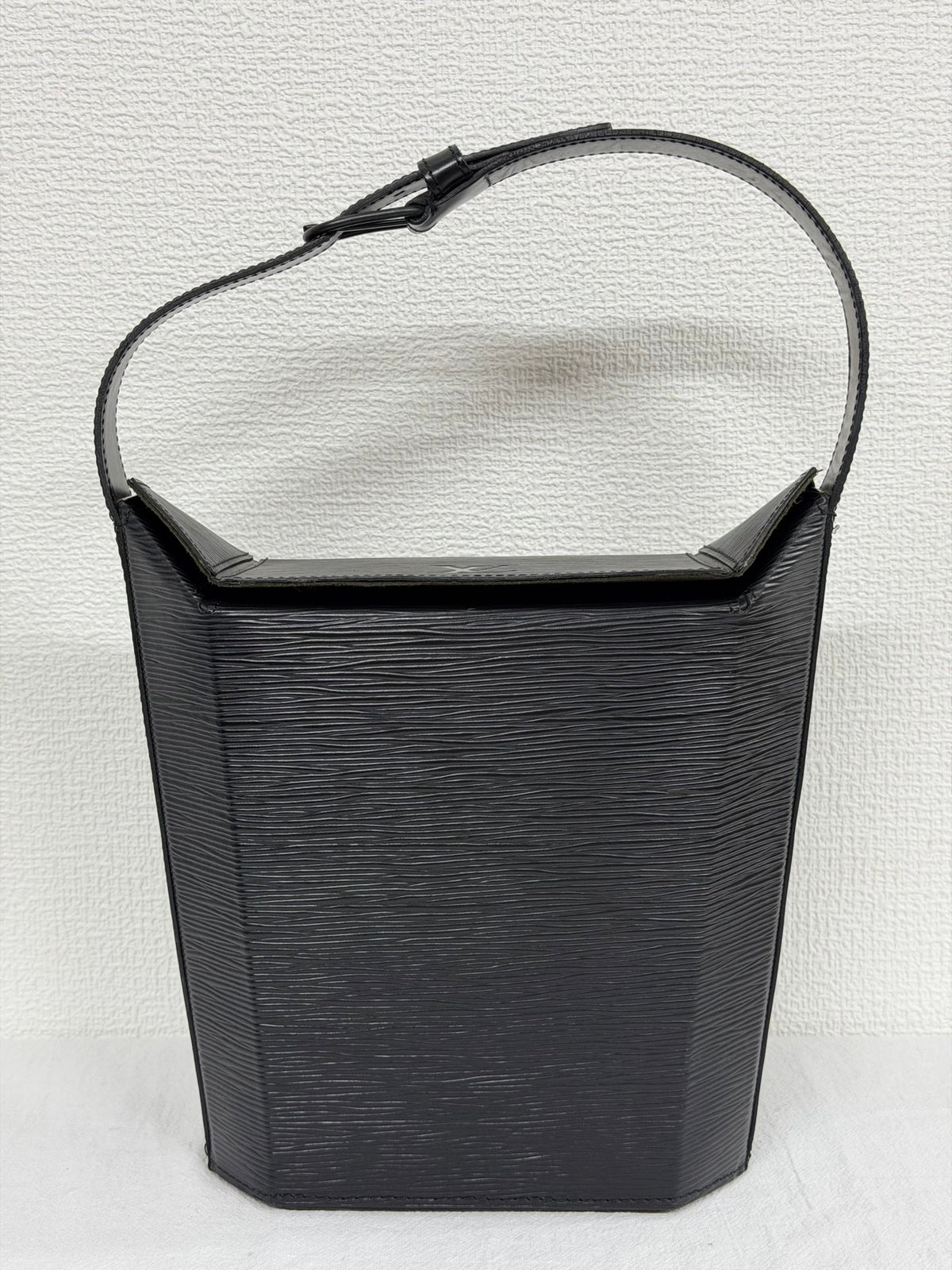 Louis Vuitton Epi Sac Seau Noir