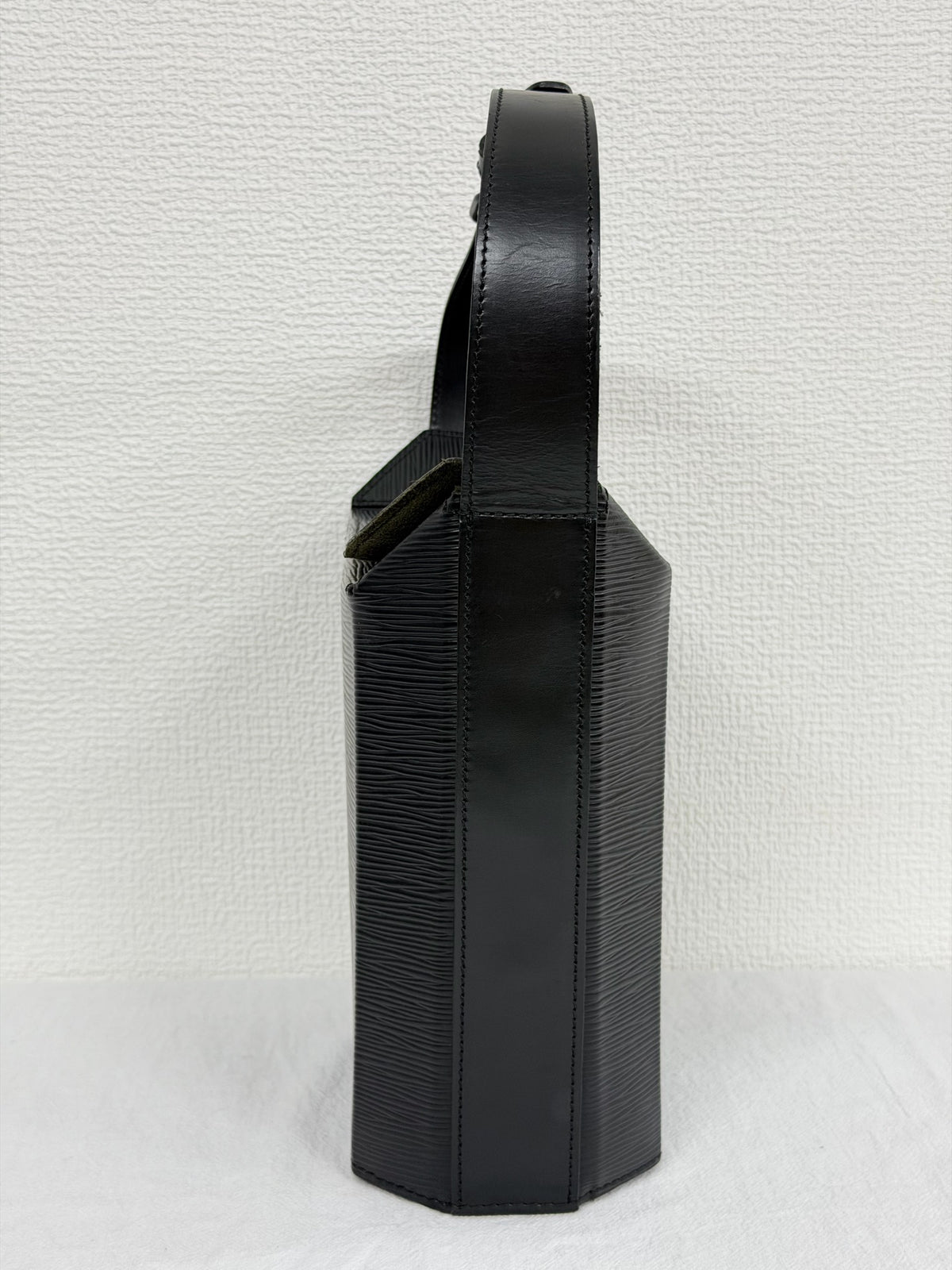 Louis Vuitton Epi Sac Seau Noir