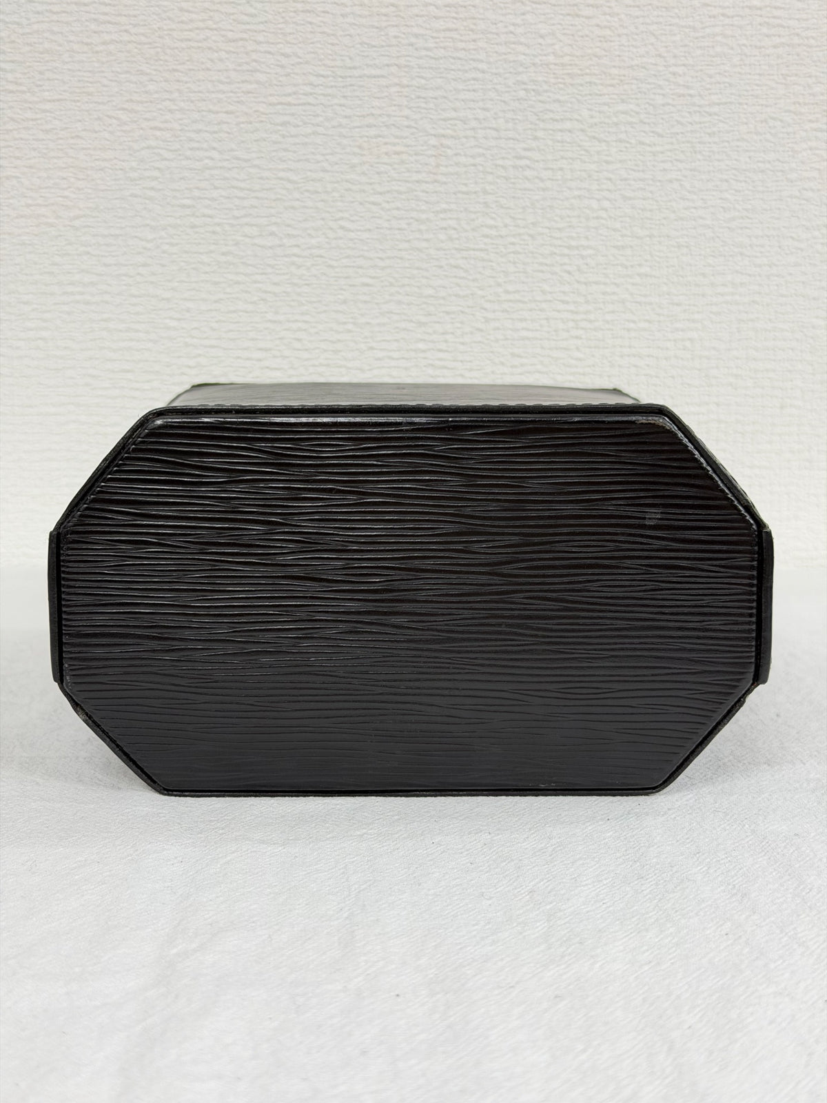 Louis Vuitton Epi Sac Seau Noir