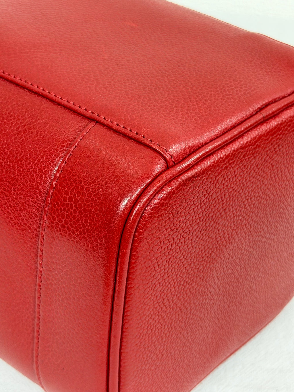 Chanel Vintage Caviar Skin CC Vanity Case Bag