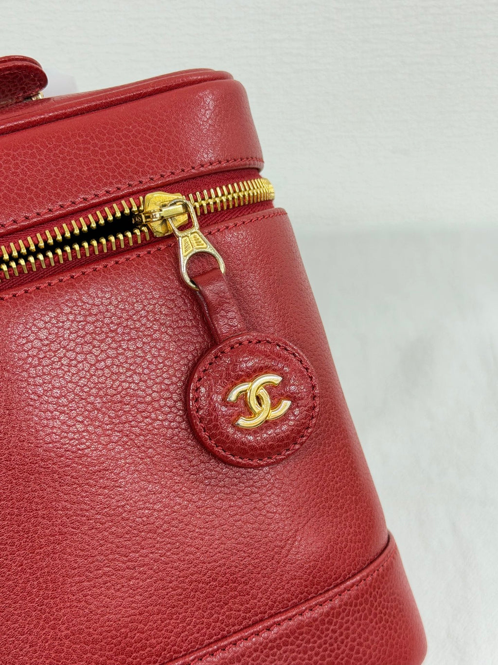 Chanel Vintage Caviar Skin CC Vanity Case Bag