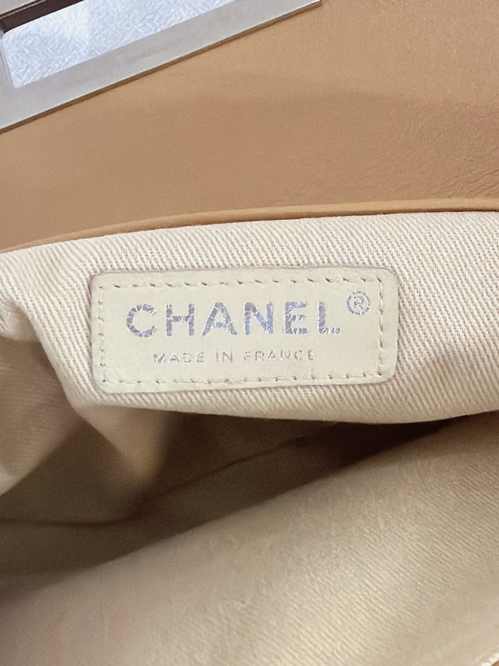 Chanel Vintage Chocolate Bar 2.55 Matte Silver Hardware Shoulder Bag Beige