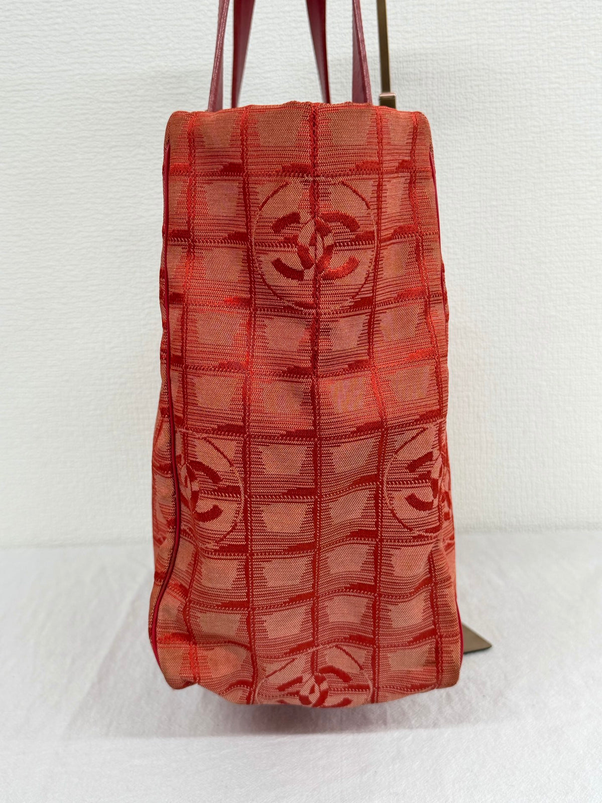Chanel New Travel Line Tote MM Red