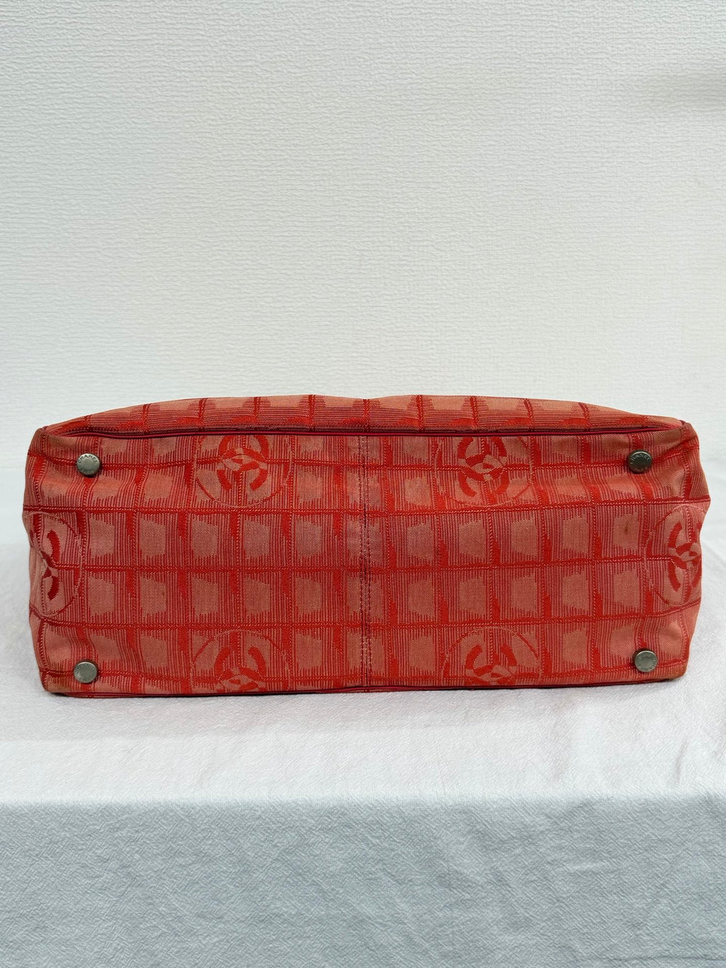 Chanel New Travel Line Tote MM Red