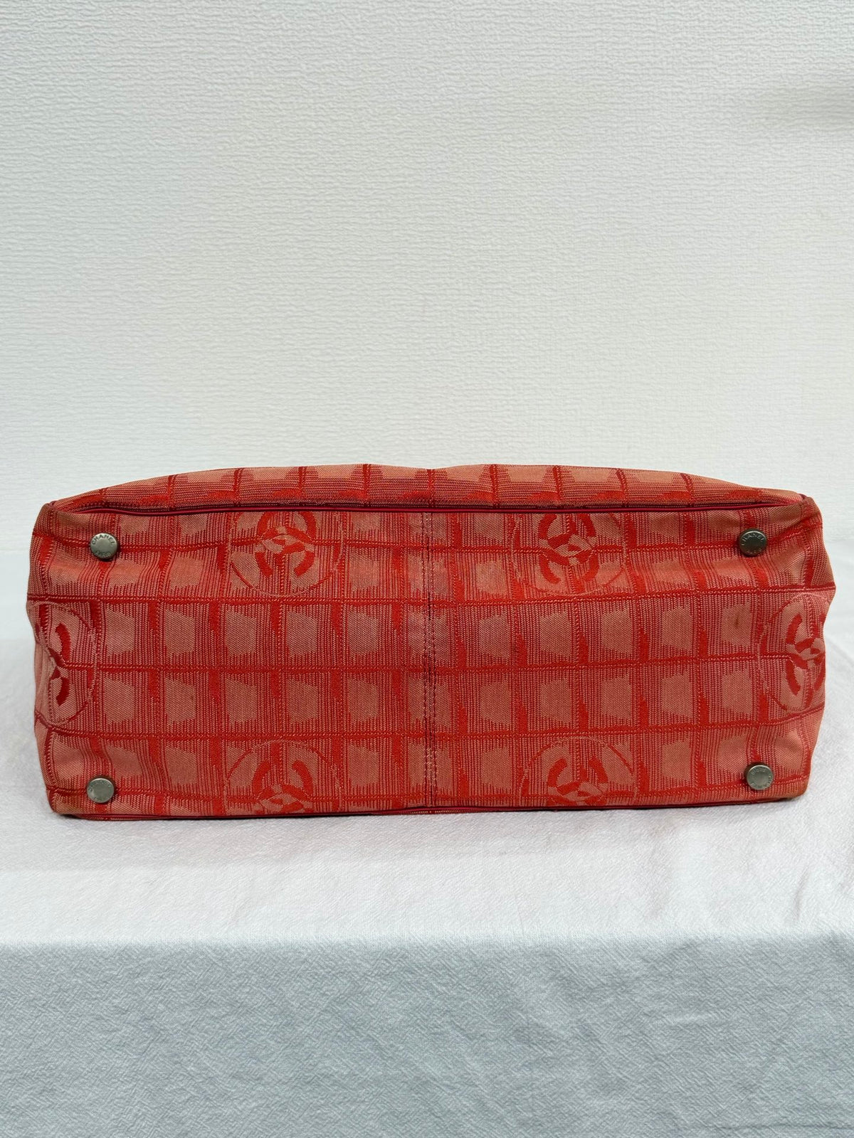 Chanel New Travel Line Tote MM Red