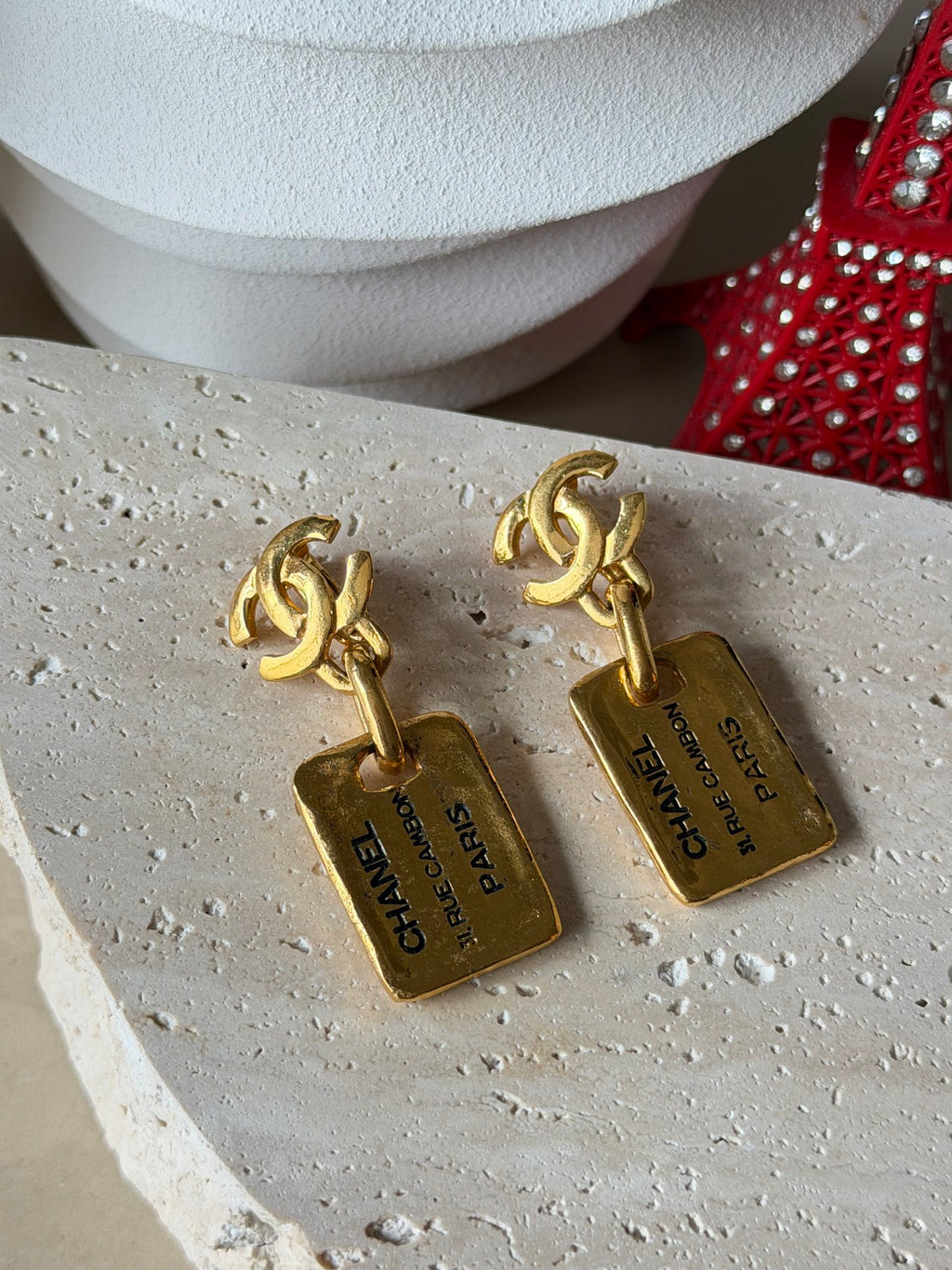 Chanel Vintage CC Cambon Plaque Swing Clip-On Earrings Gold
