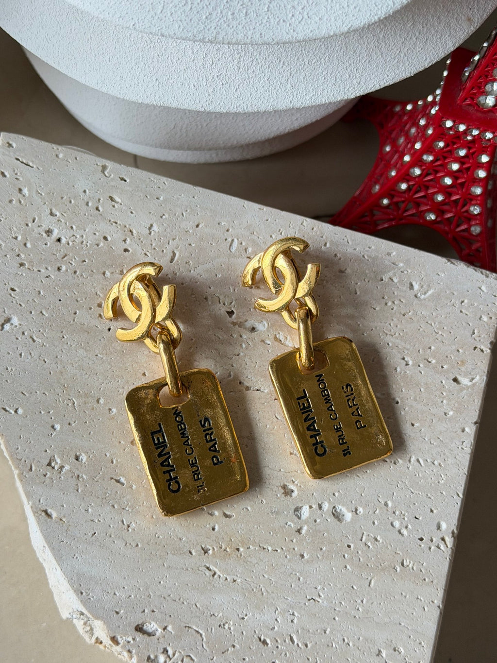 Chanel Vintage CC Cambon Plaque Swing Clip-On Earrings Gold