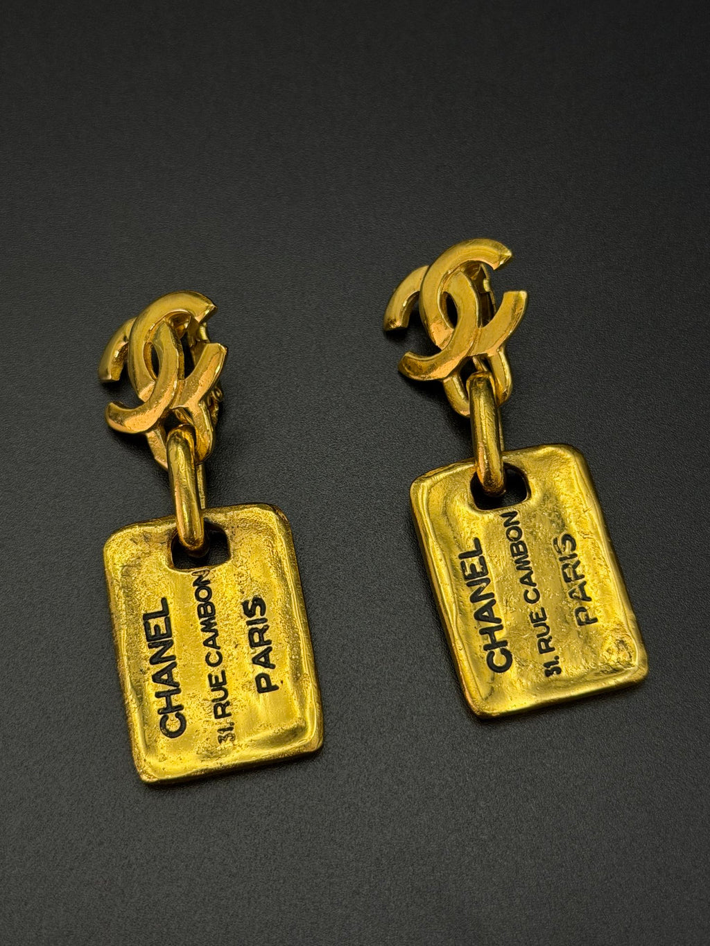Chanel Vintage CC Cambon Plaque Swing Clip-On Earrings Gold