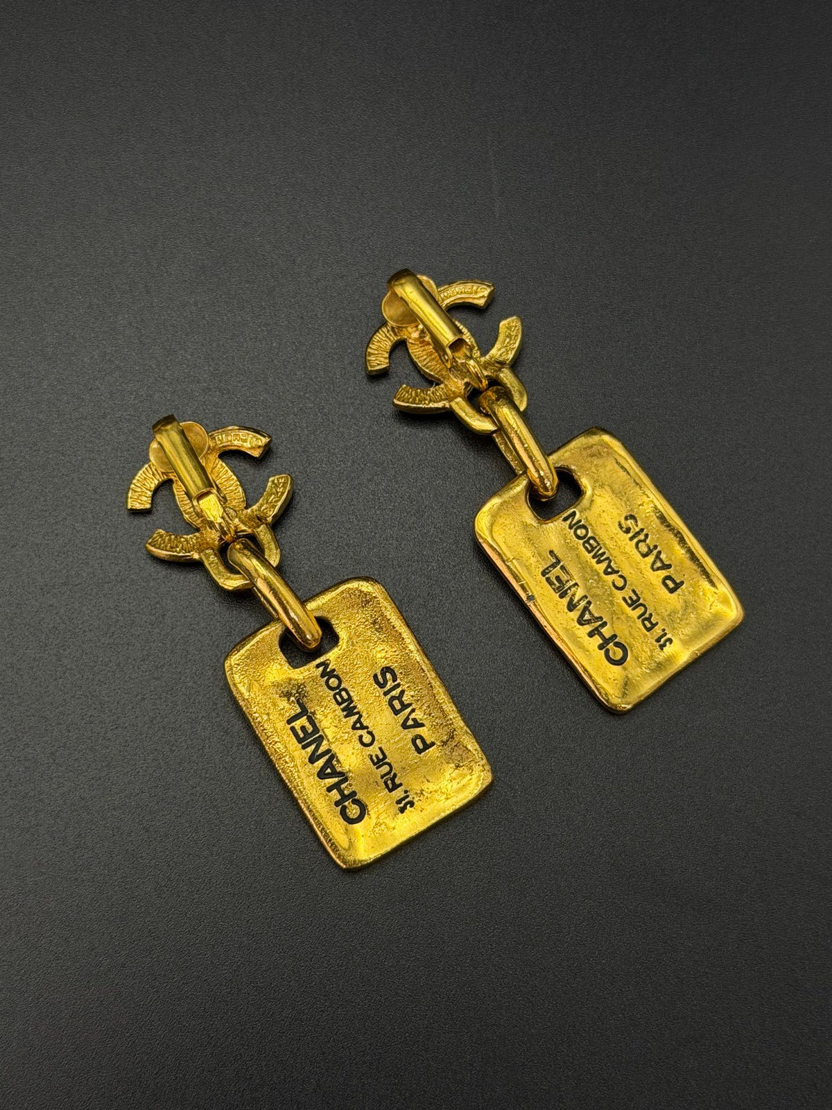 Chanel Vintage CC Cambon Plaque Swing Clip-On Earrings Gold
