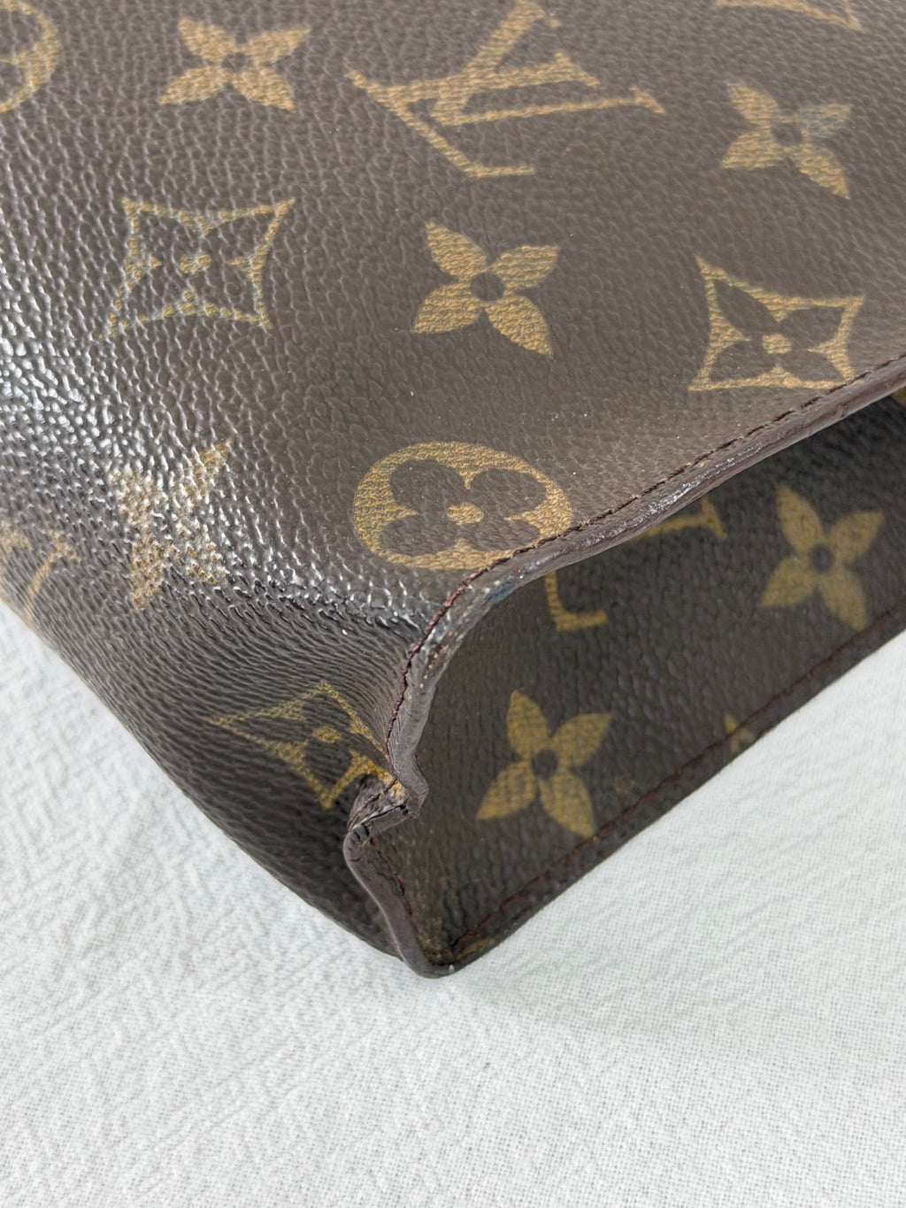 Louis Vuitton Monogram Toiletry Pouch 26