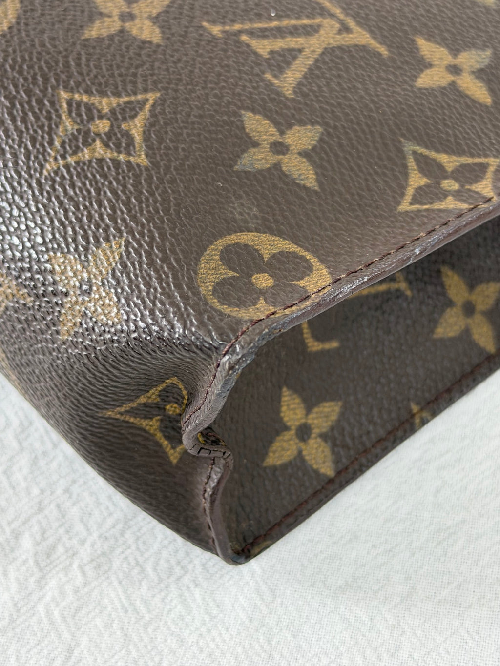 Louis Vuitton Monogram Toiletry Pouch 26