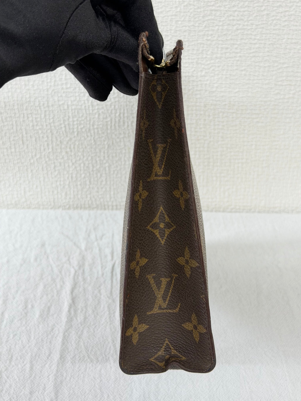 Louis Vuitton Monogram Toiletry Pouch 26