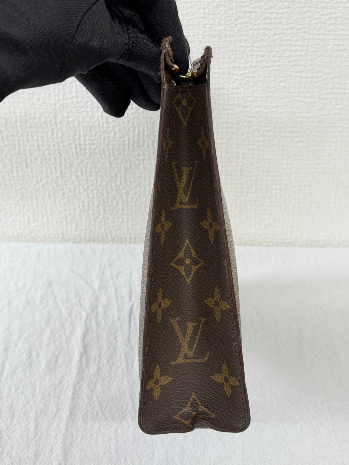 Louis Vuitton Monogram Toiletry Pouch 26