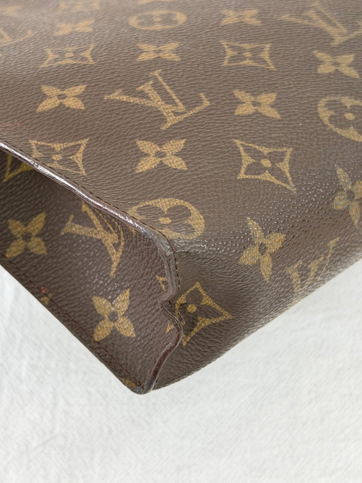 Louis Vuitton Monogram Toiletry Pouch 26