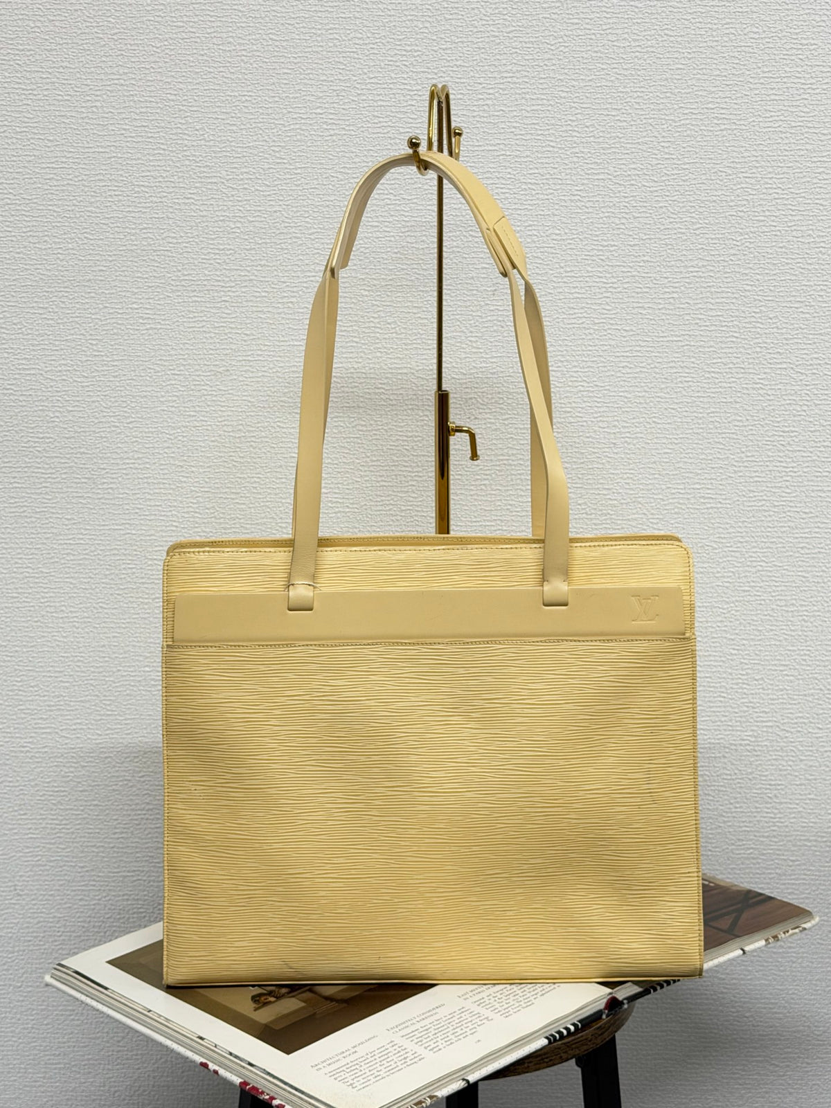 LOUIS VUITTON Epi Shoulderbag