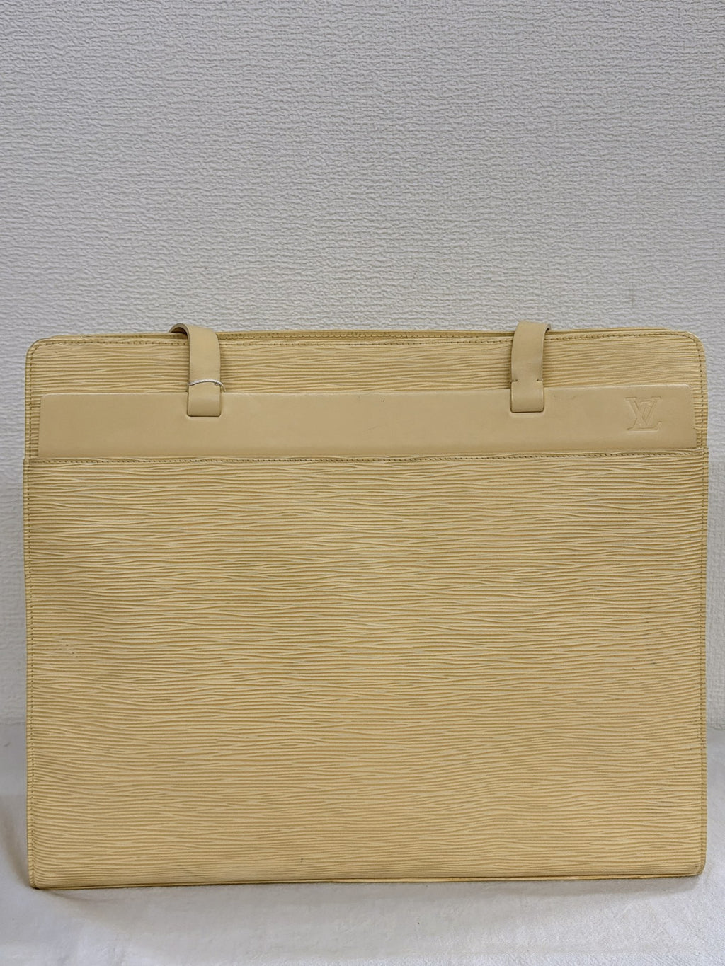 LOUIS VUITTON Epi Shoulderbag