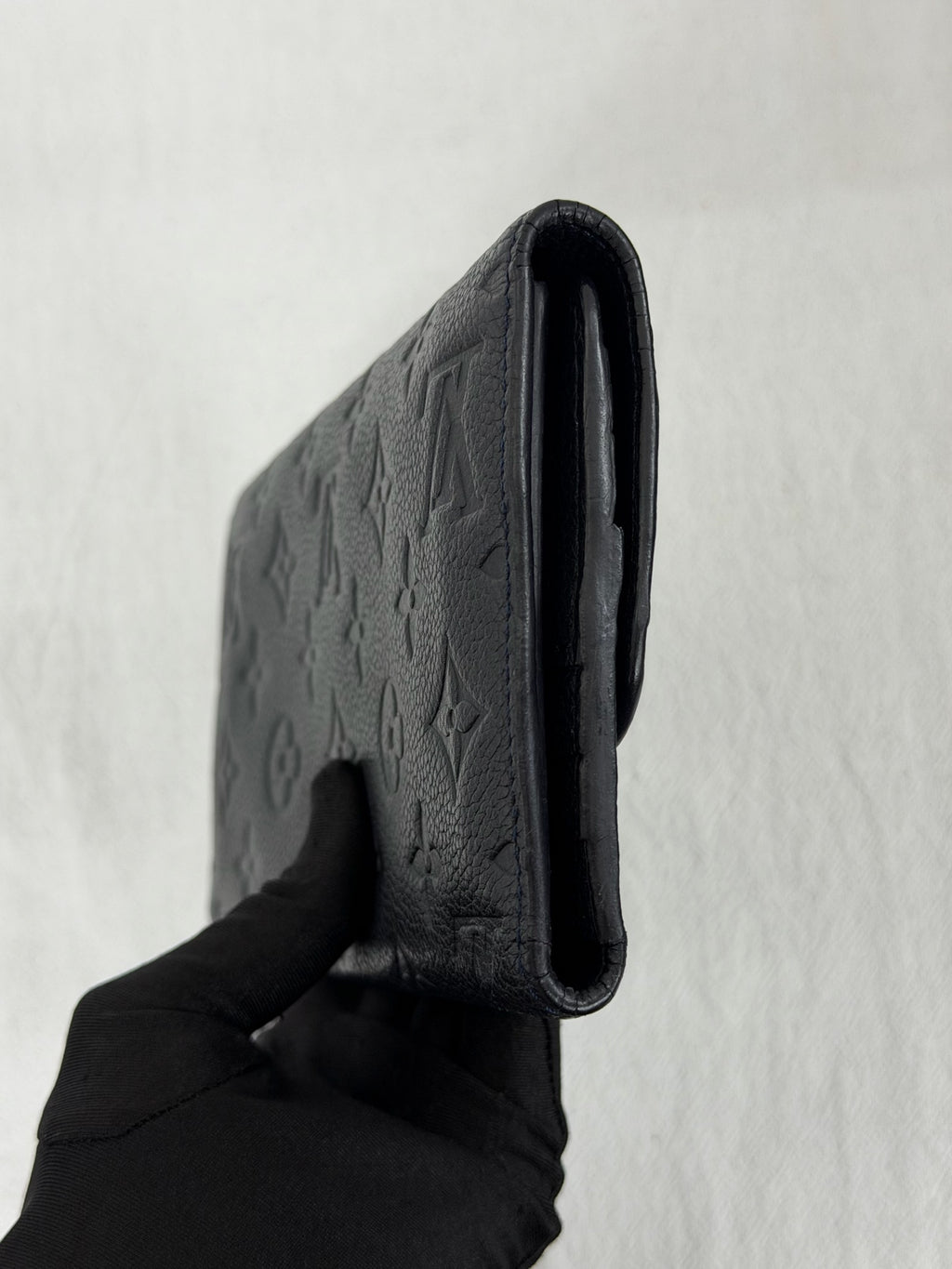 LOUIS VUITTON Zoe Leather Trifold Wallet