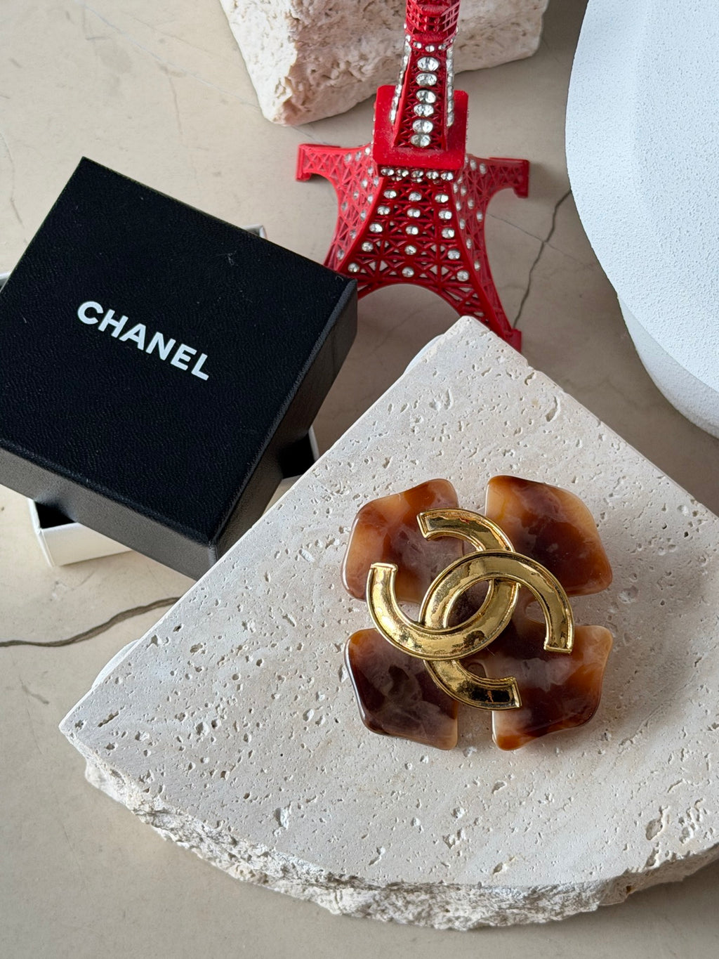 Tortoise Shell Resin Clover Flower CC Logo Brooch Pin