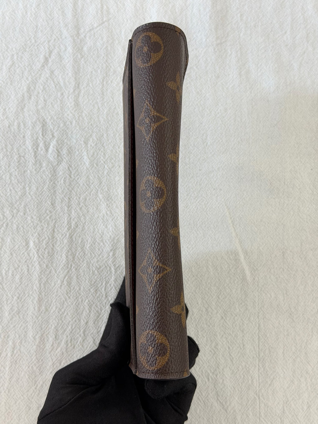 LOUIS VUITTON Monogram Bifold Wallet