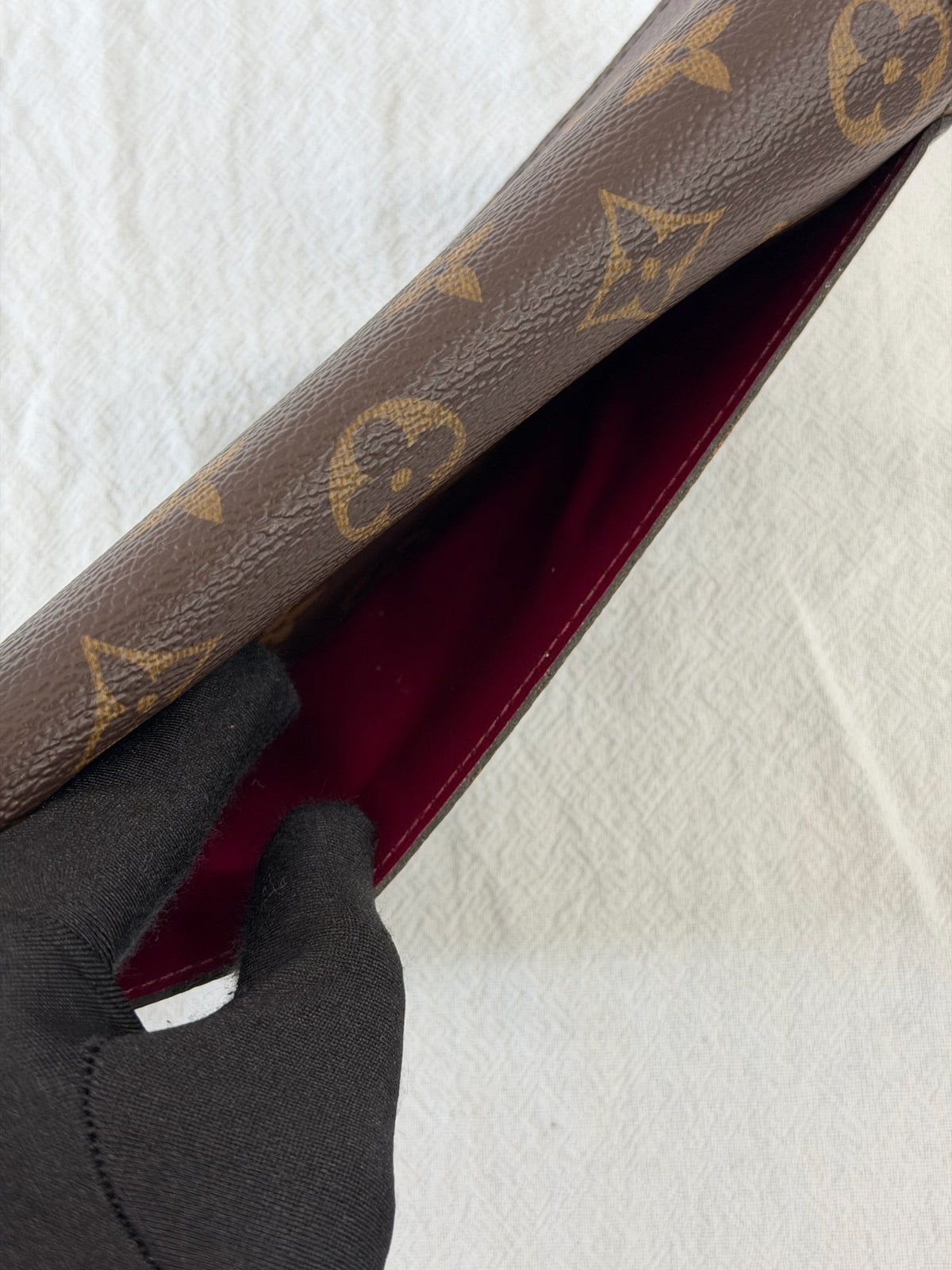LOUIS VUITTON Monogram Bifold Wallet