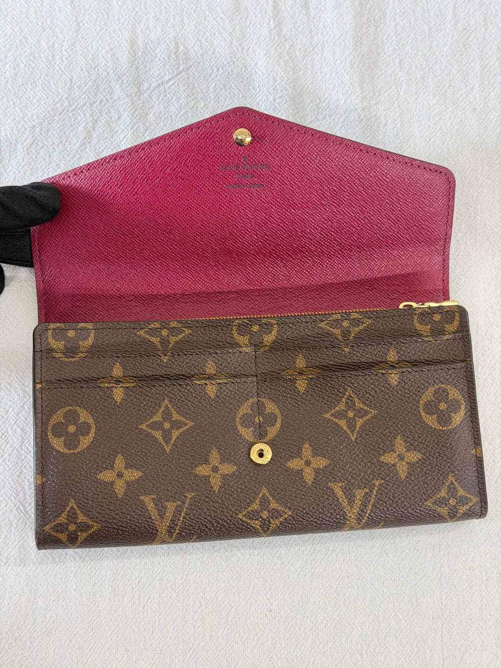 LOUIS VUITTON Monogram Bifold Wallet