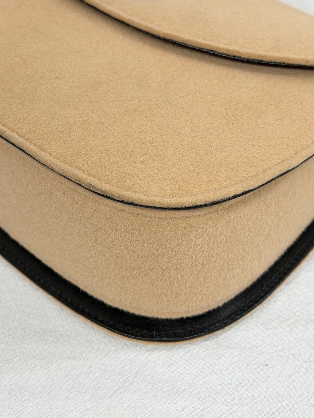 GUCCI Wool Felt & Leather Cross 2WAY Handle Beige Shoulder Bag