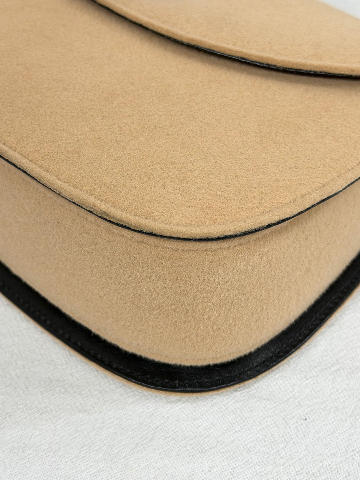 GUCCI Wool Felt & Leather Cross 2WAY Handle Beige Shoulder Bag