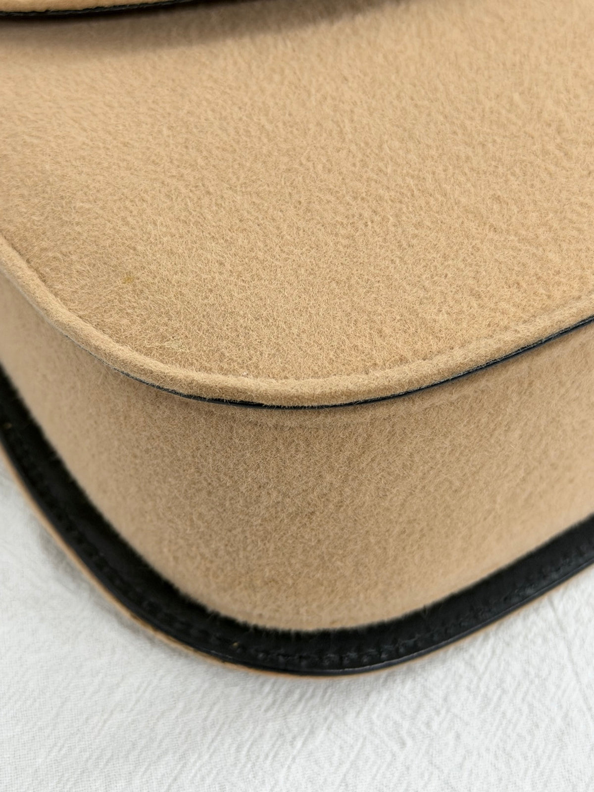 GUCCI Wool Felt & Leather Cross 2WAY Handle Beige Shoulder Bag