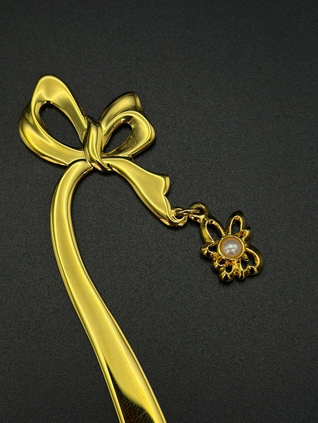 MIKIMOTO Ribbon Pearl Bookmark