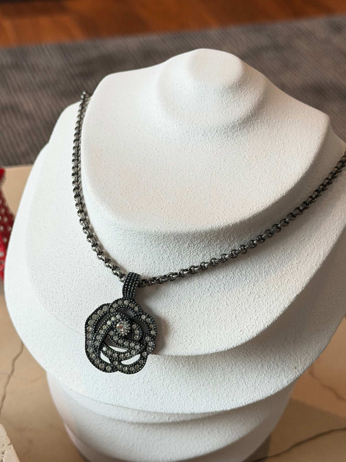 CHRISTIAN DIOR Rose Rheinstone Necklace