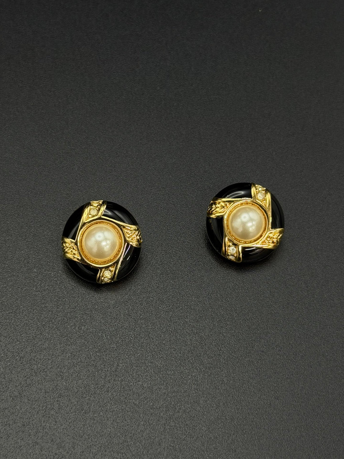 CHRISTIAN DIOR Black Enamel Pearl Line Stone Button Earrings