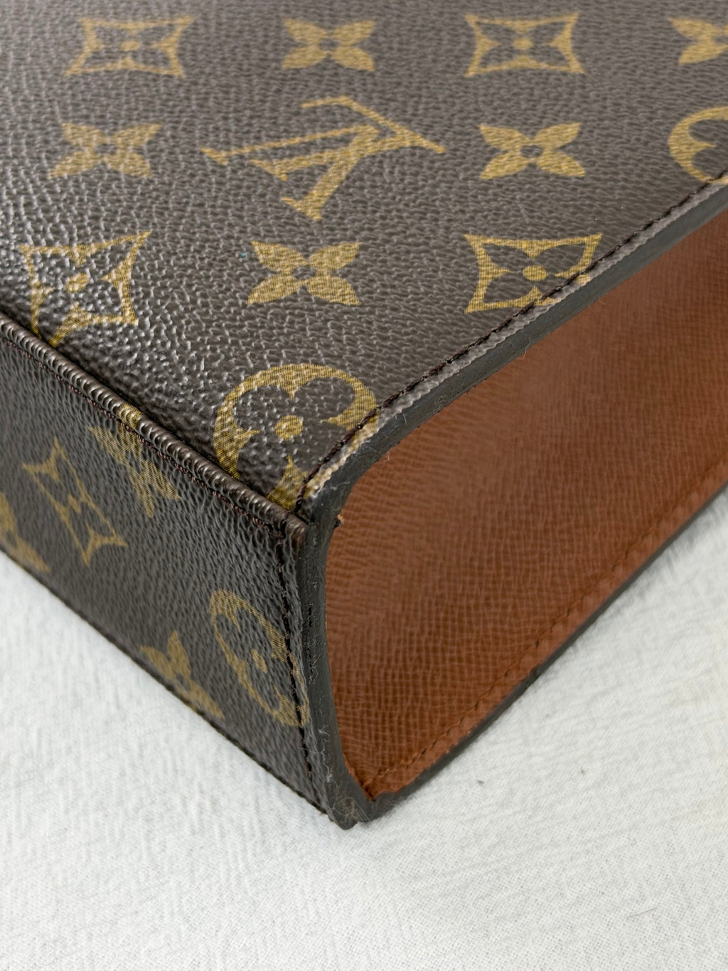 LOUIS VUITTON Monogram Kelly Handbag