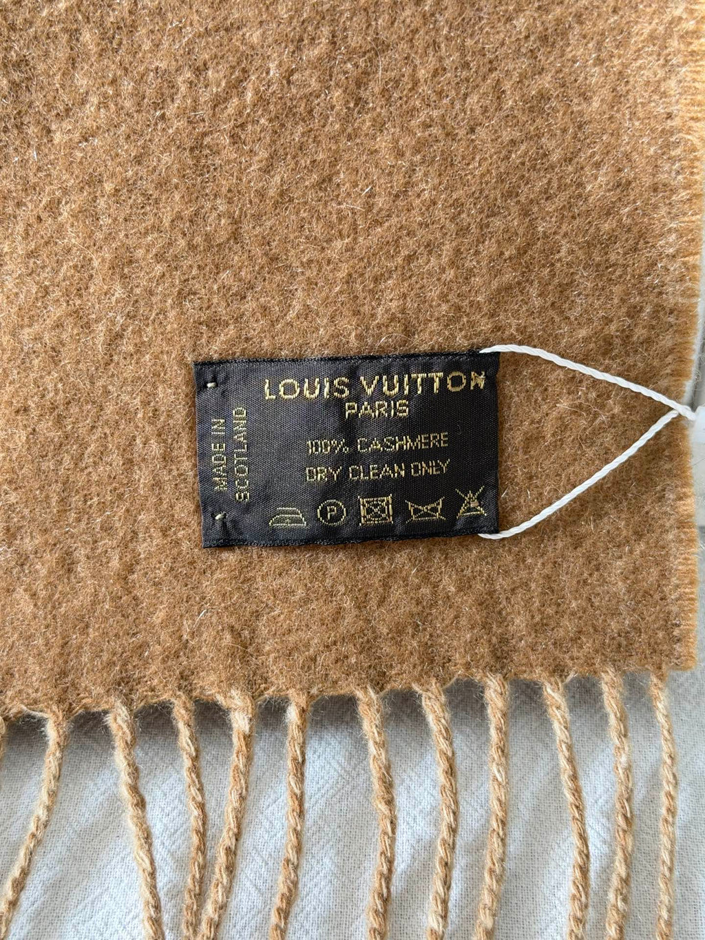 LOUIS VUITTON Logo Cashemere Scarf
