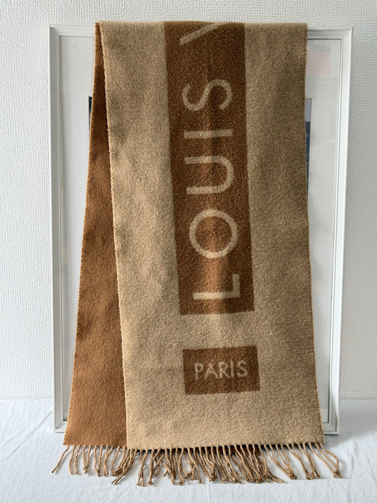 LOUIS VUITTON Logo Cashemere Scarf