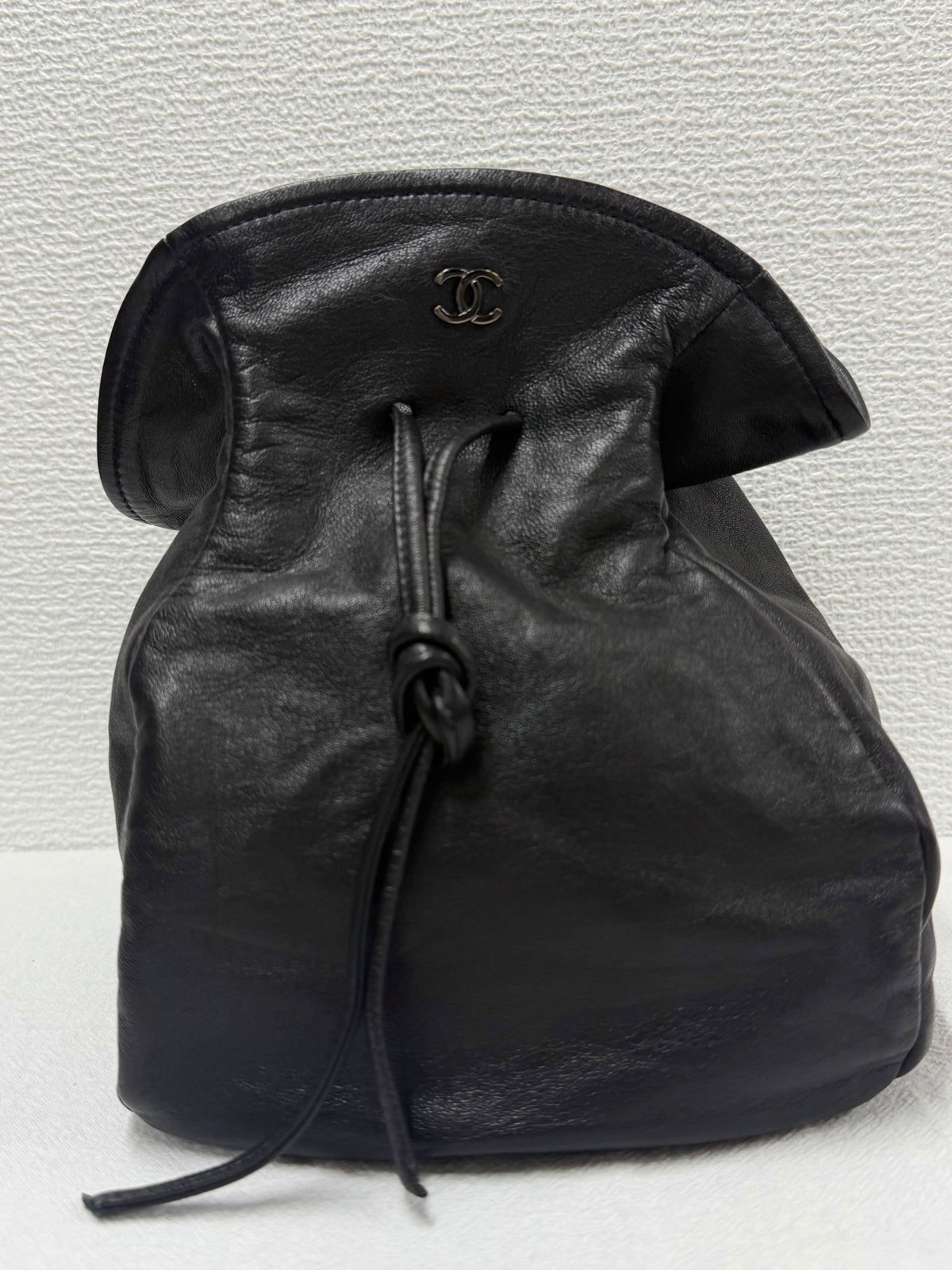CHANEL Lambksin Bucketbag