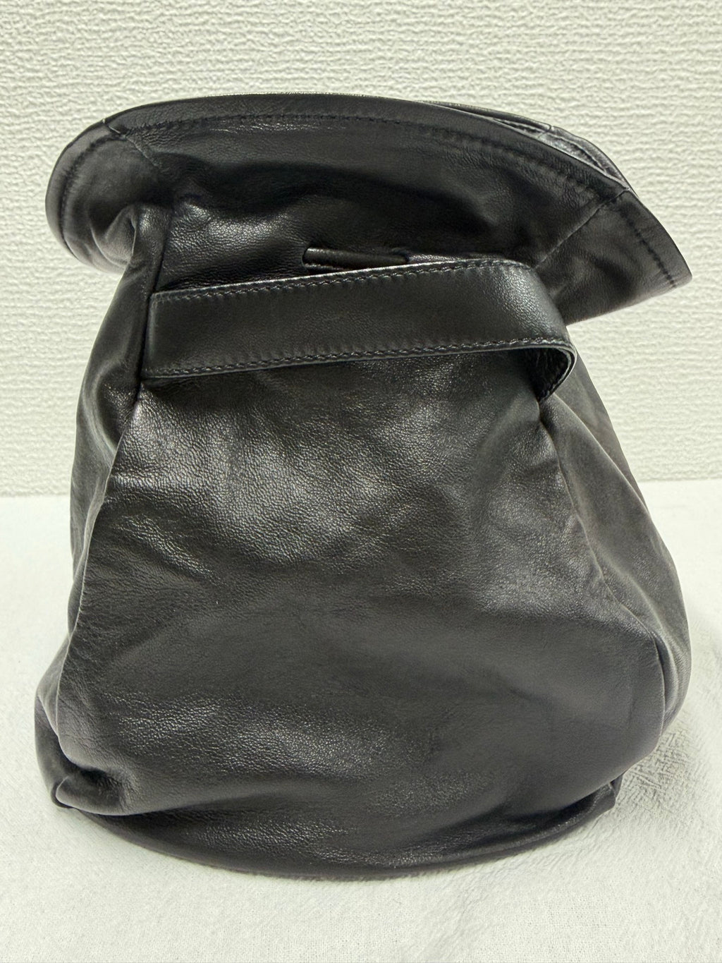 CHANEL Lambksin Bucketbag