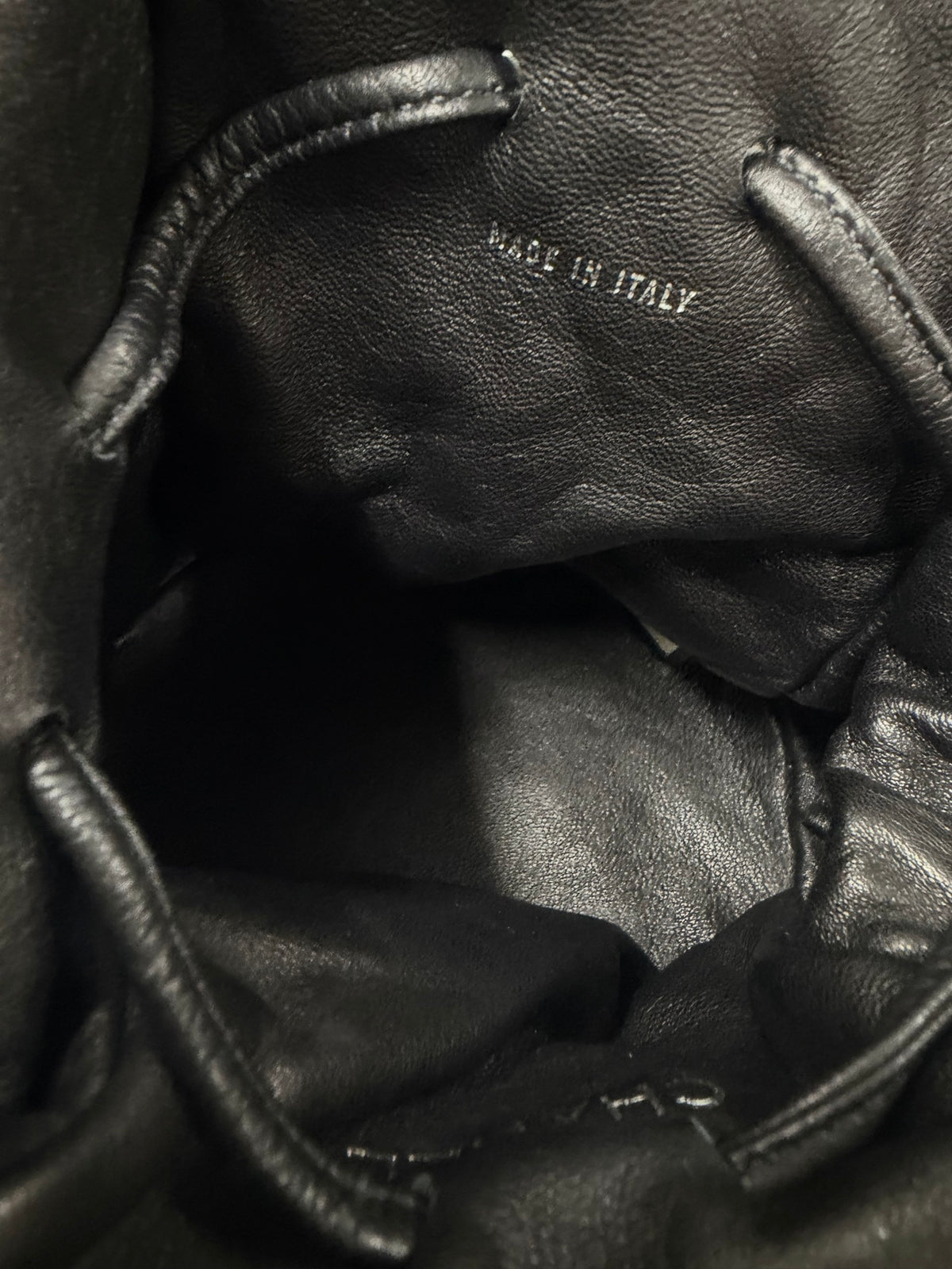 CHANEL Lambksin Bucketbag