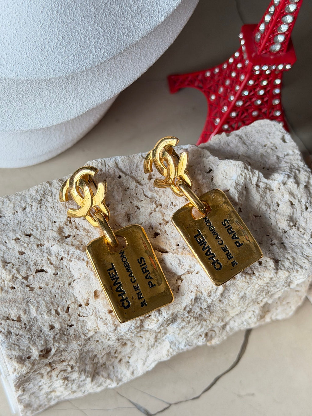 Chanel Vintage CC Cambon Plaque Swing Clip-On Earrings Gold