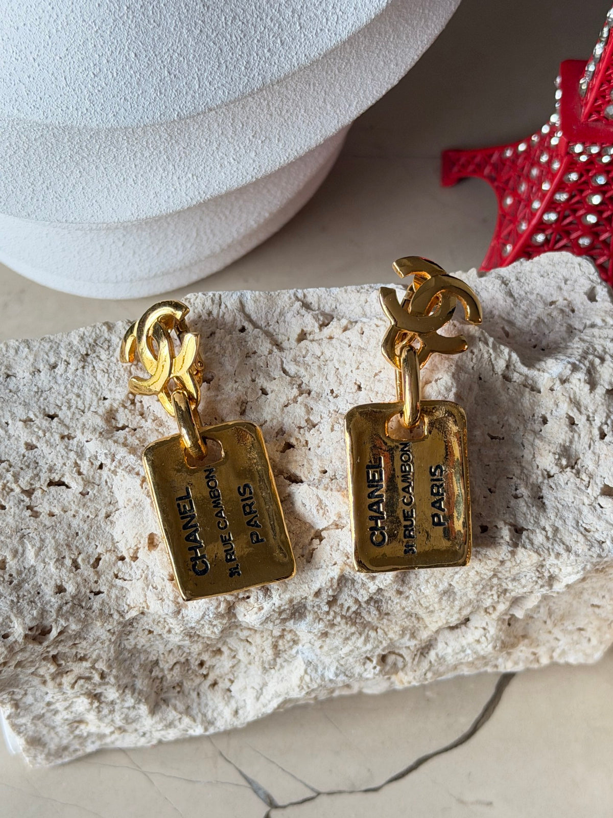 Chanel Vintage CC Cambon Plaque Swing Clip-On Earrings Gold