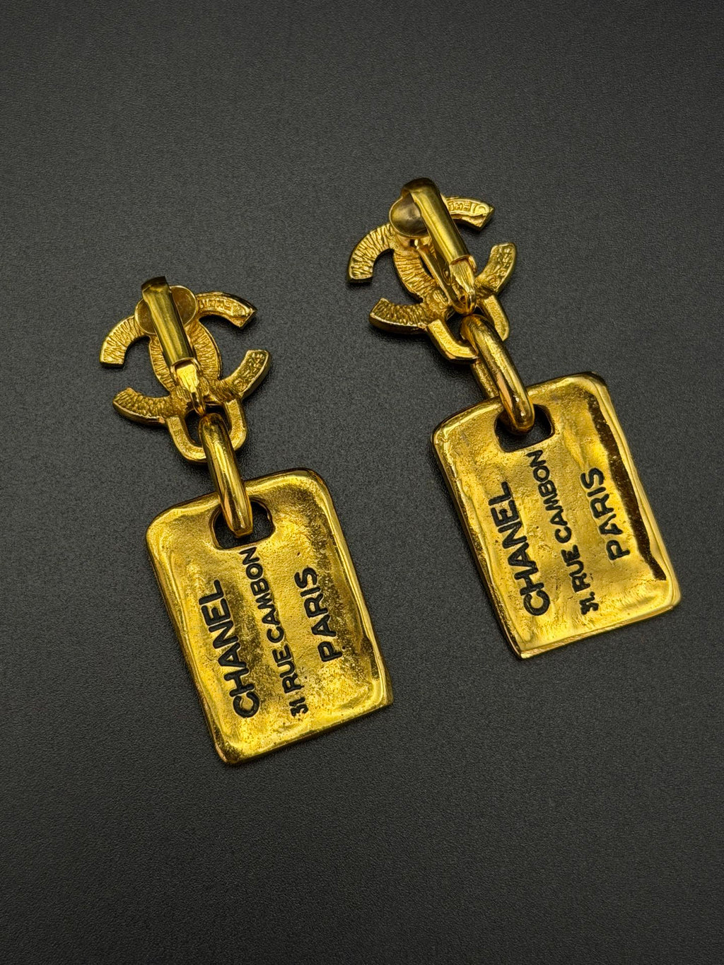 Chanel Vintage CC Cambon Plaque Swing Clip-On Earrings Gold