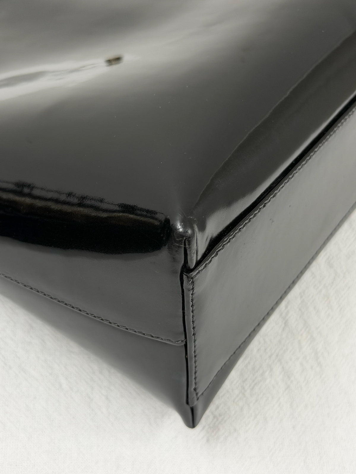 Chanel  Patent Leather CC Chain  Bag