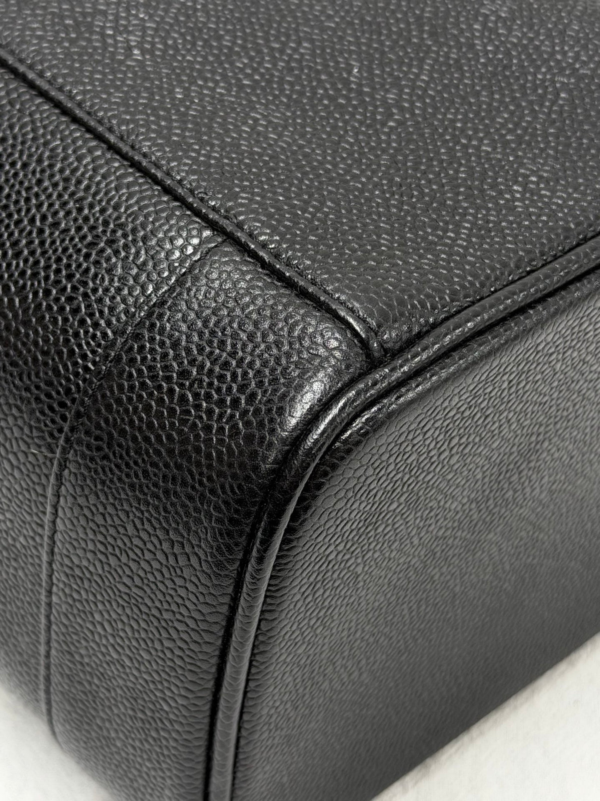 CHANEL Cavier Skin Vanity Case