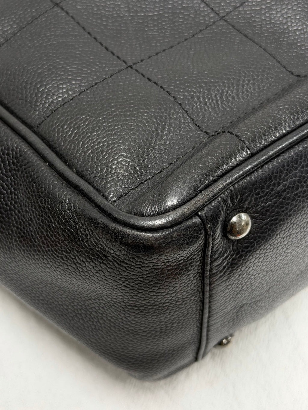CHANEL Chocolate Bar Square Stitch Caviar Leather Tote Bag