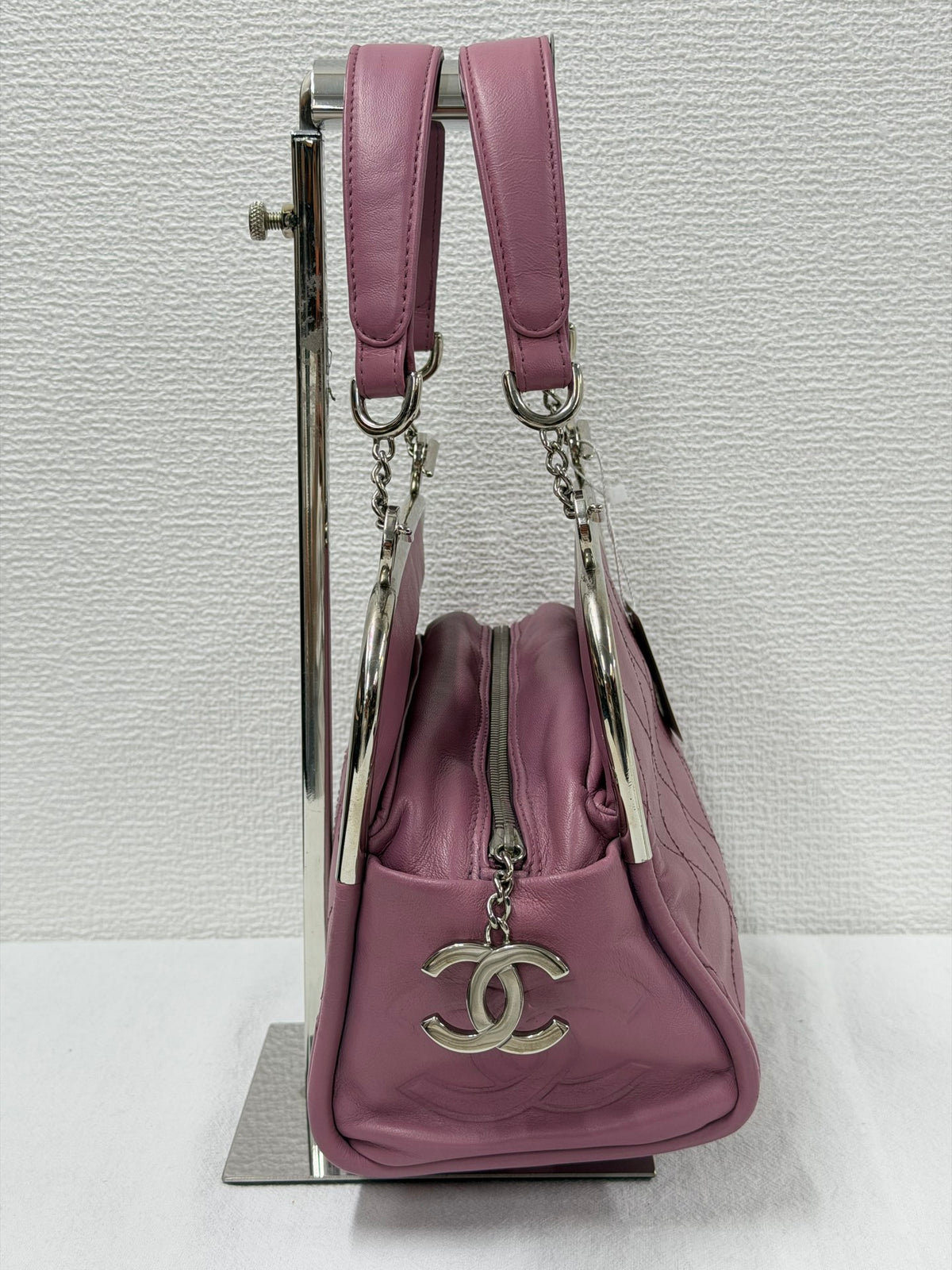 CHANEL Ultimate Soft Quilted Lambskin Frame Bag with CC Toggle Charm Pink