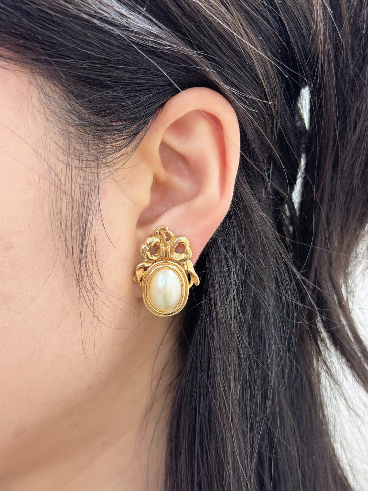 Christian Dior  Bow Ribbon Oval Faux Pearl Clip-On Earrings